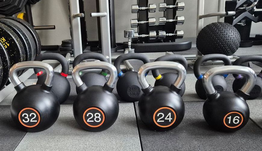 Гиря чавунна обгумована 4 кг Generation Fitness FF51F3-4kg FF51F3-4kg фото