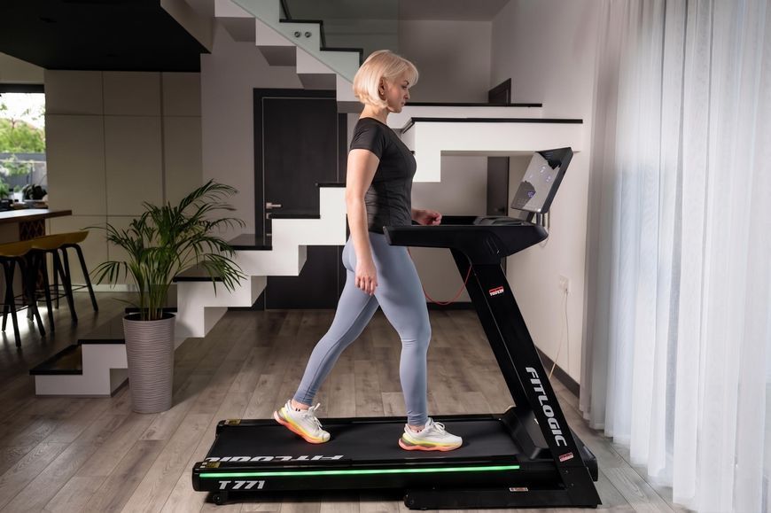 Беговая дорожка FitLogic T771 T771 фото