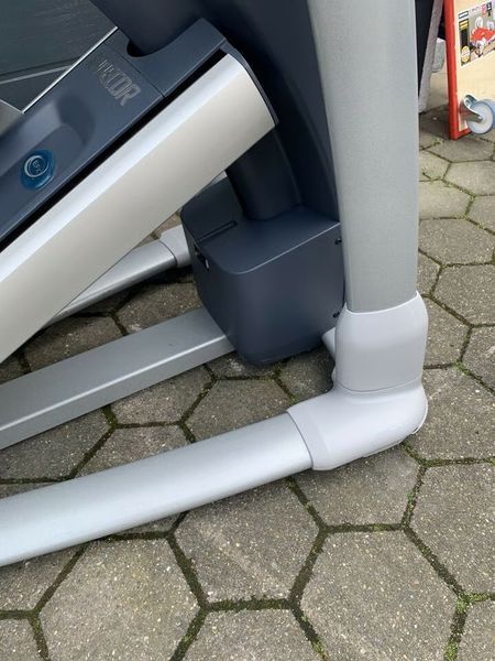 Орбитрек Precor EFX 835 P30 (б/у) EFX 835 P30 (б/в) фото