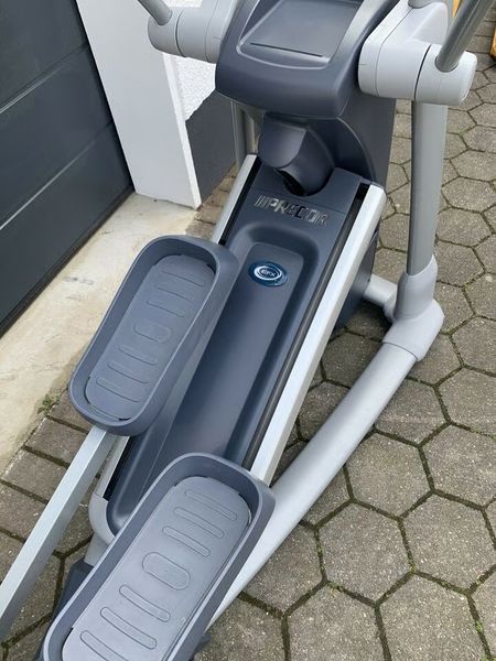 Орбитрек Precor EFX 835 P30 (б/у) EFX 835 P30 (б/в) фото